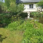 Le Jardin De Jean Bed & Breakfast