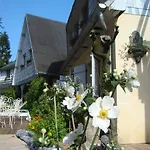 Bed & Breakfast Le Jardin De Jean 3*