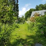 Le Jardin De Jean Alojamento de Acomodação e Pequeno-almoço 3*
