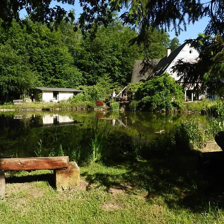 Le Jardin De Jean Bed & Breakfast