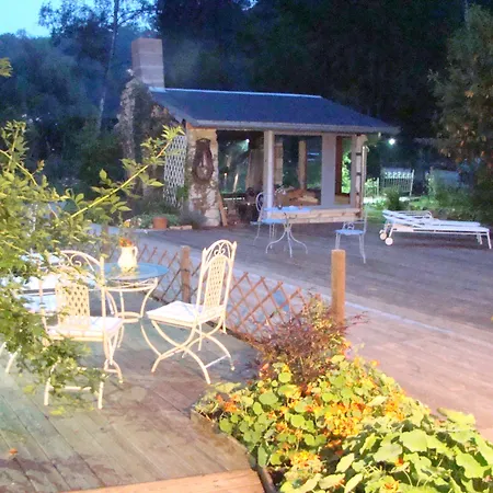 Le Jardin De Jean Couette-café