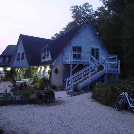 Le Jardin De Jean Bed & Breakfast Saint-Jean-aux-Bois (Oise)