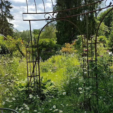 Le Jardin De Jean Bed & Breakfast